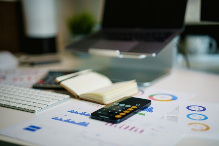 FlyFin vs Keeper vs Decimal — Which AI Accounting Tool Wins in 2026?